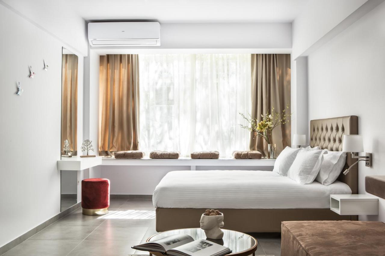 The Square Six Apartment Атина Екстериор снимка